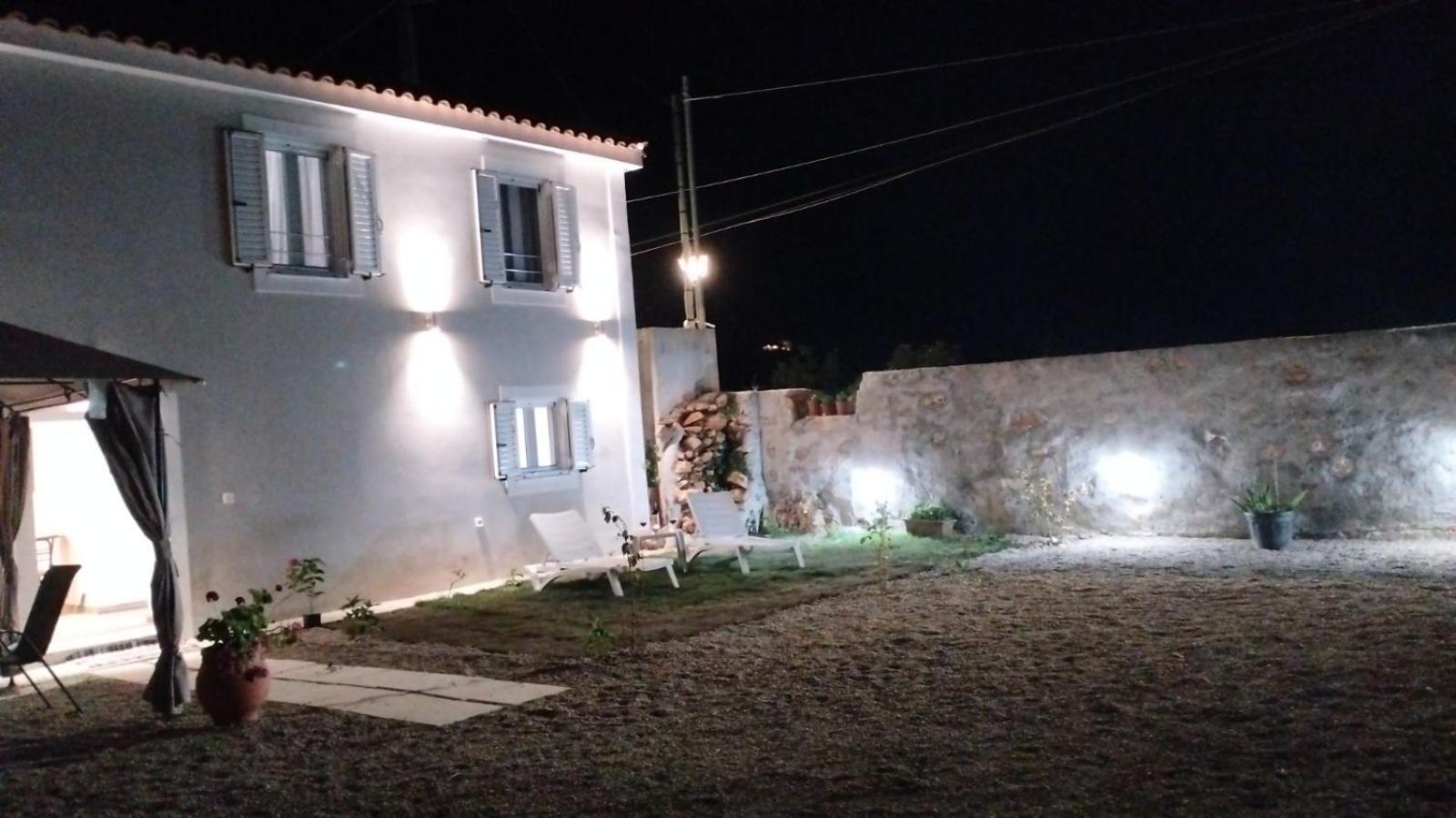 Villa Vikou House Yírion Exterior foto
